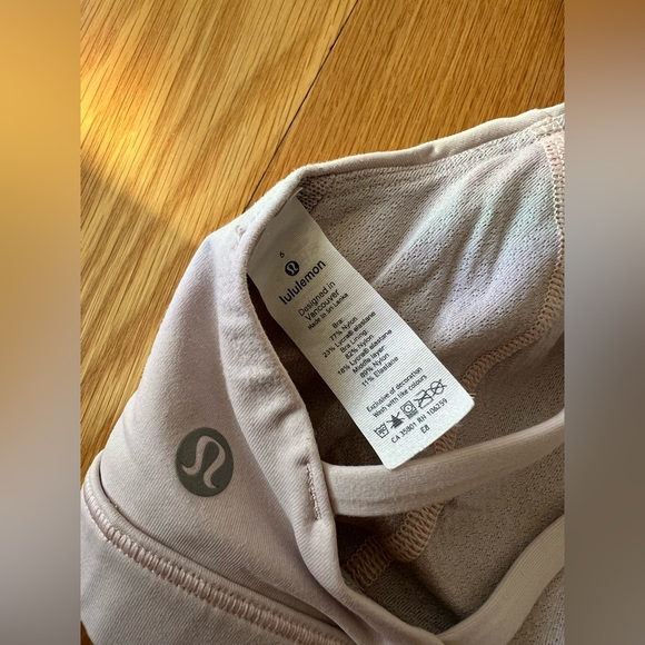Lululemon sports bra in excellent used condition - Picture 5 of 5